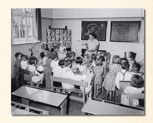 klas_met_klassikale_leesplank_en_juf