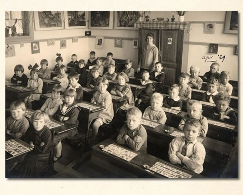 lege_klas_met_leesbord_beckers_jongensweeshuis