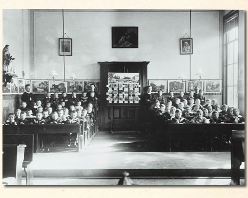 school_in_Tilburg_met_klassikaal_leesbord